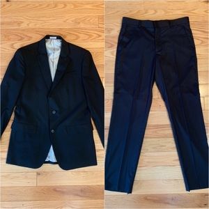 J. Ferrar Slim Fit Suit